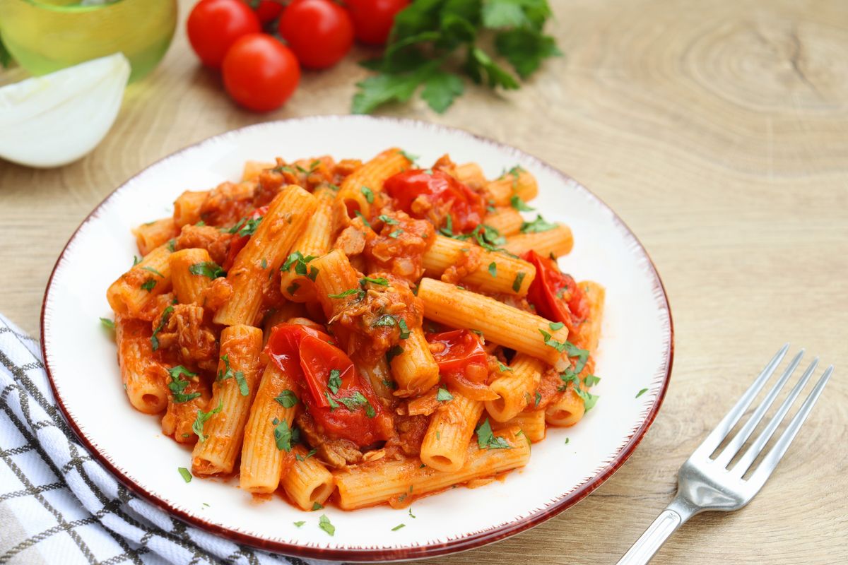 Pasta with purebred sauce