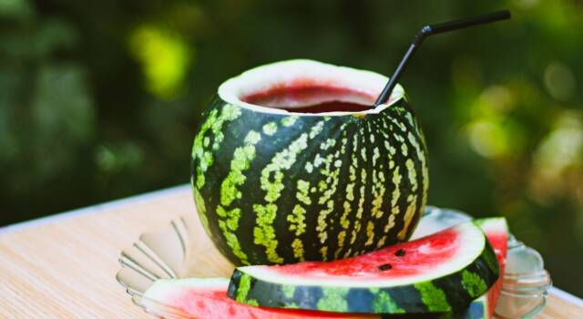Anguria alcolica: un modo davvero originale per servire la frutta