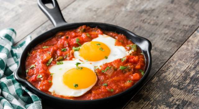 Huevos rancheros: prepariamo le piccanti uova messicane!