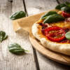 Pizza d’autore in Italia: quanto costa mangiarla da Sorbillo, Cracco e Briatore