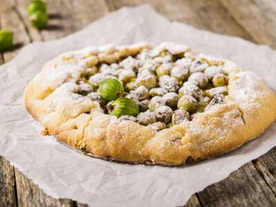 Biancaneve ci regala la ricetta della sua torta di uva spina!