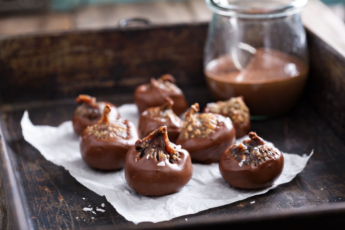 Figs with chocolate