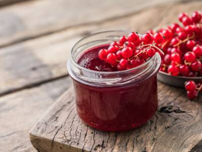 Prepariamo in casa la deliziosa marmellata di mirtilli rossi