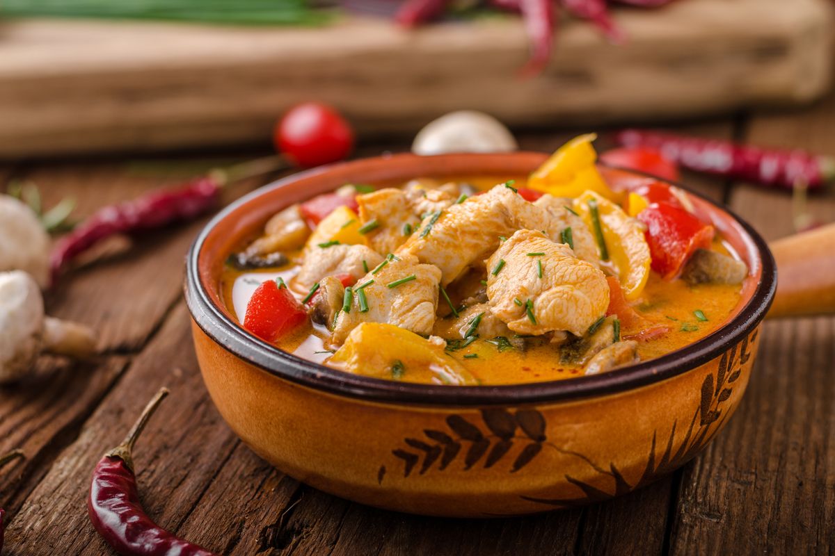 Pollo al curry con verdure