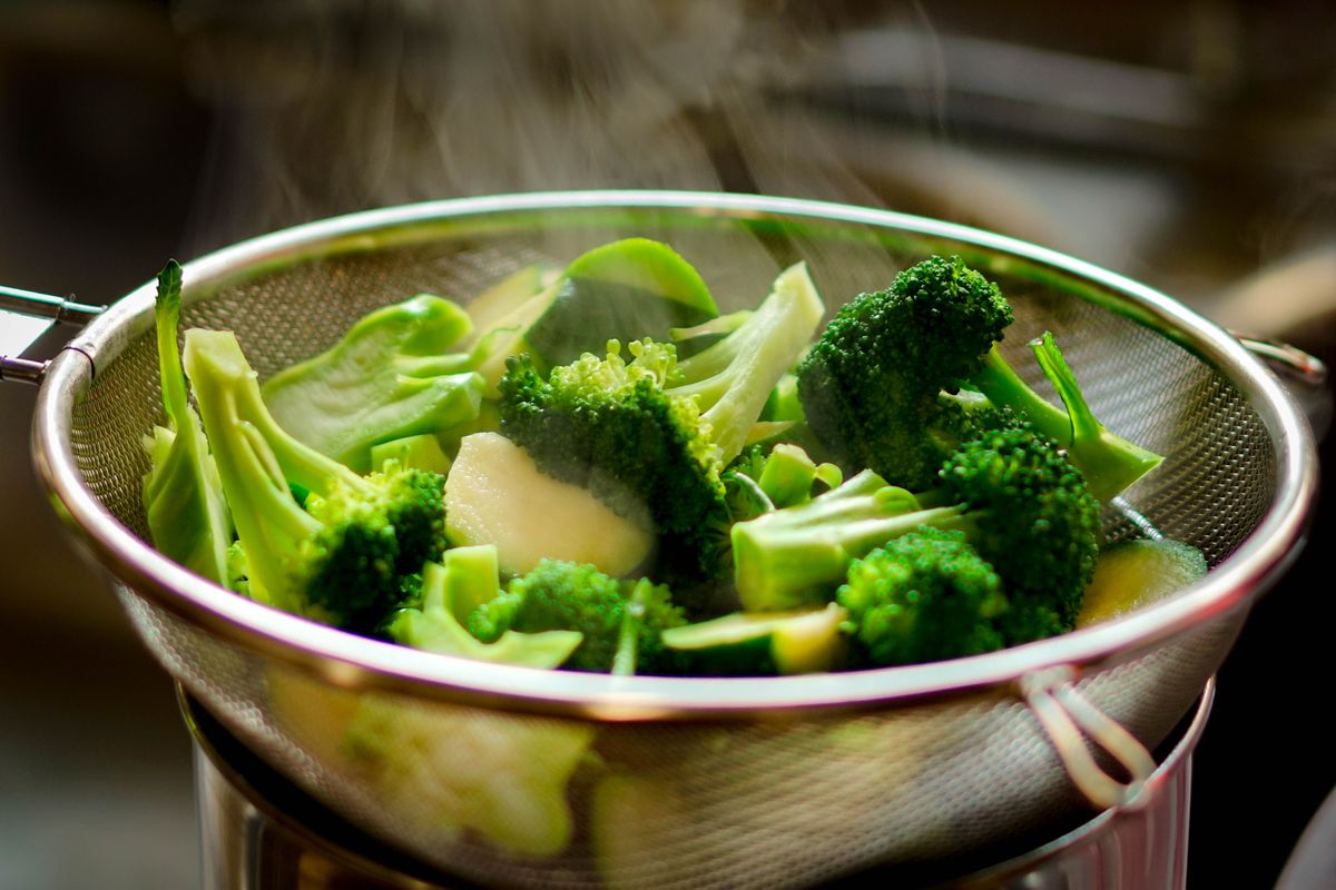 boiled broccoli