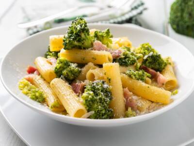 Pasta broccoli e pancetta…perfetta per chi ama i primi piatti semplici!