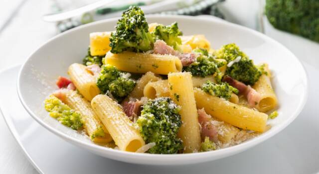 Pasta broccoli e pancetta&#8230;perfetta per chi ama i primi piatti semplici!