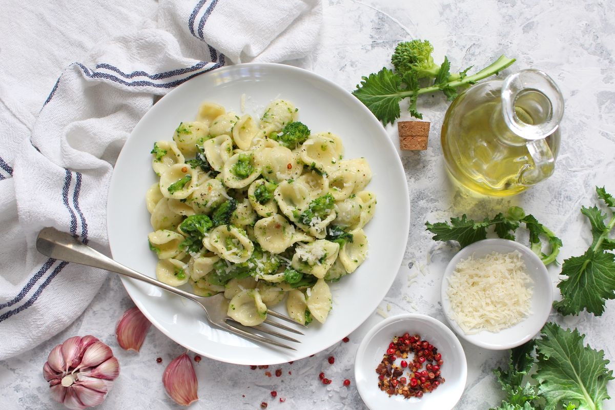 broccoli and potato pasta