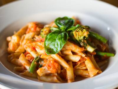 pasta con cavolfiore e pomodoro