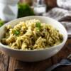 Prepariamo un primo piatto light e buonissimo: la pasta con crema di broccoli
