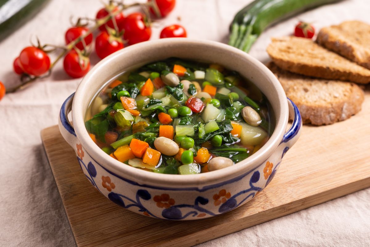 minestrone in pentola a pressione