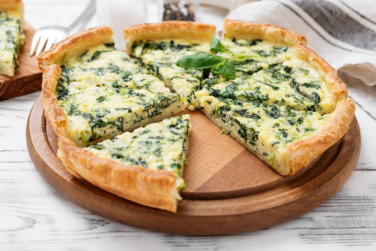 torta salata con cime di rapa