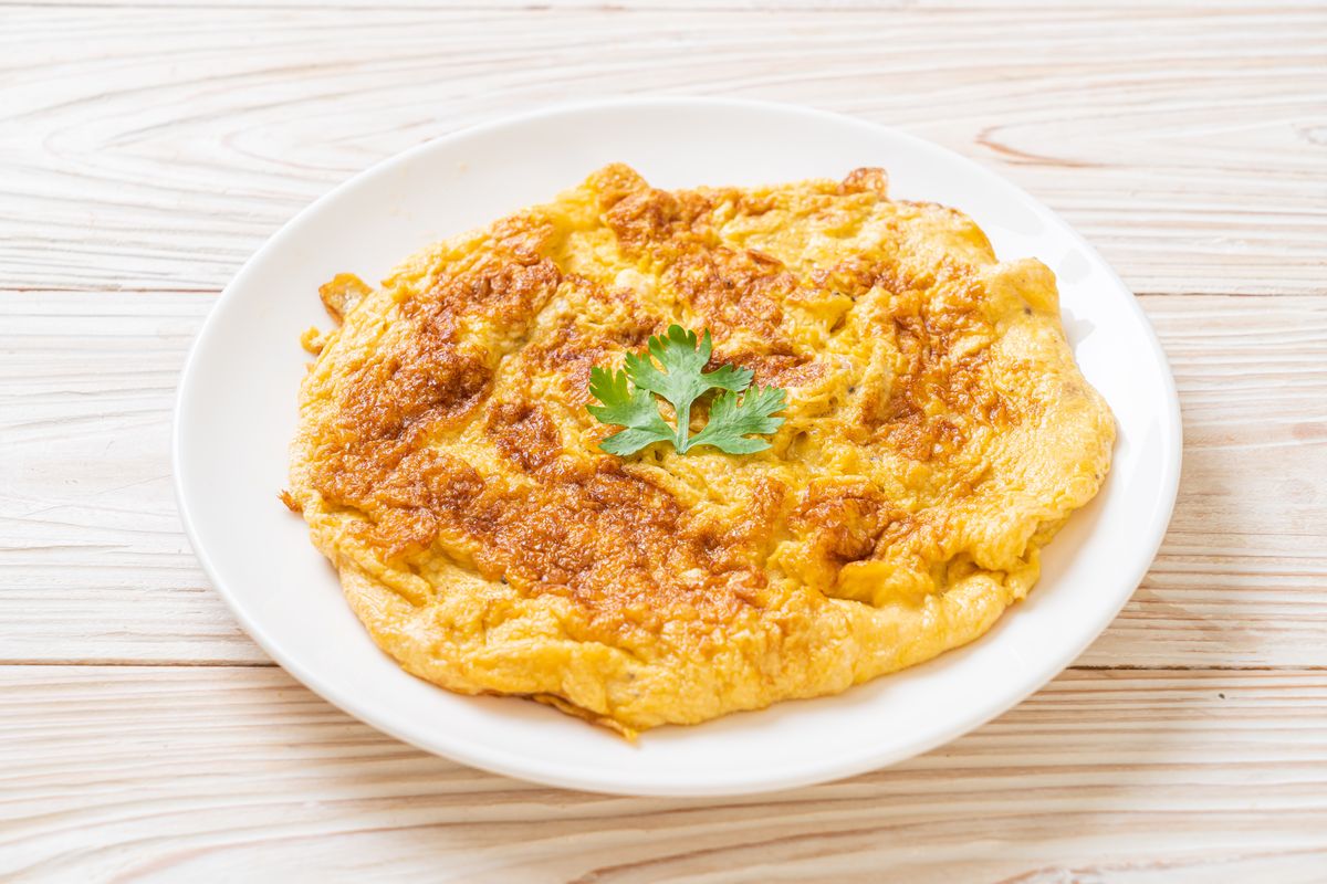 Frittata nella friggitrice ad aria: la ricetta salvacena veloce