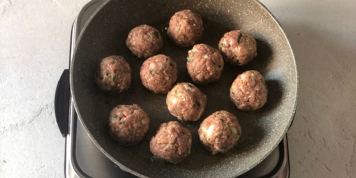 Cook meatballs in a pan