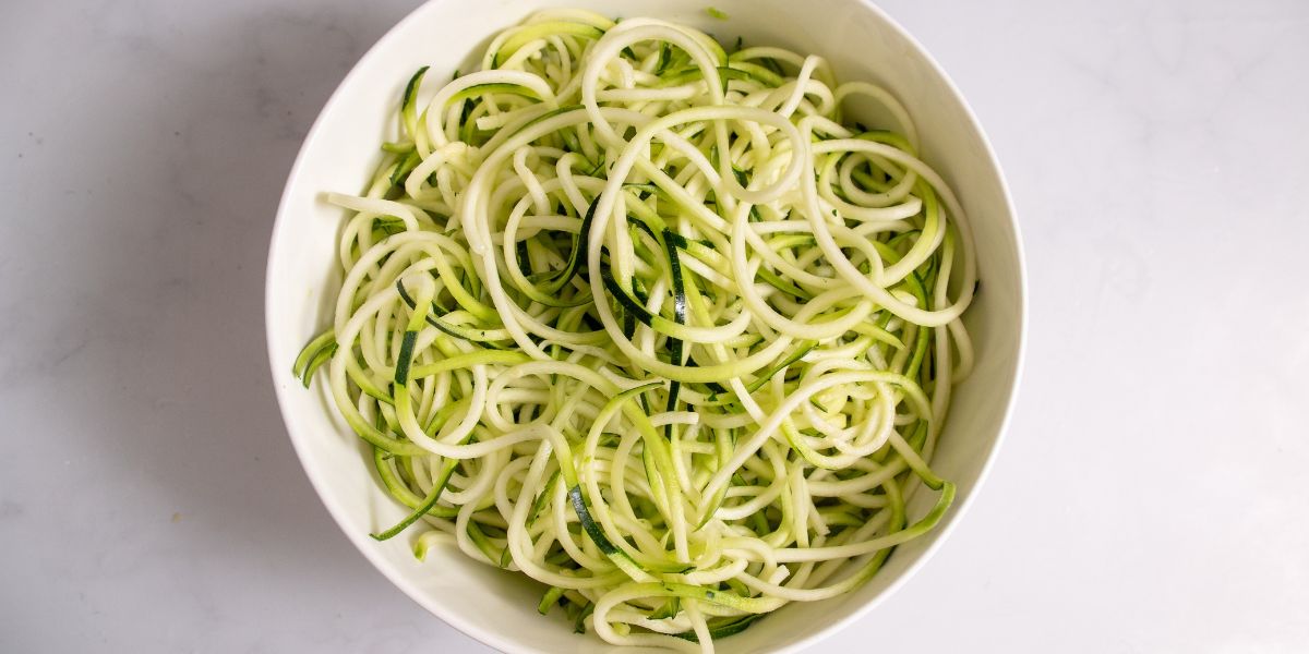 Zucchine a forma di spaghetti