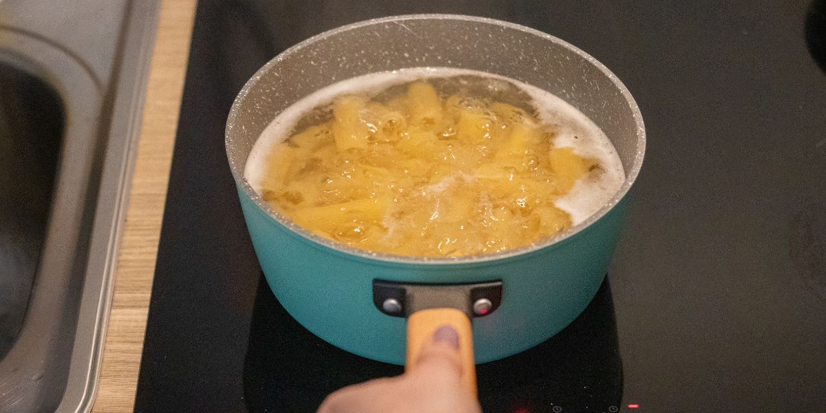 Cuocere la pasta