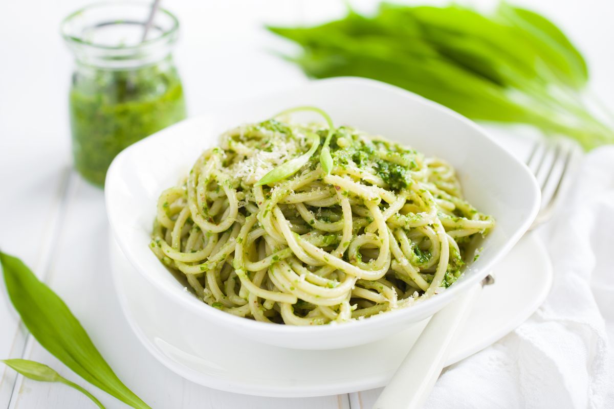 Pasta con sugo di zucchine alla bolognese