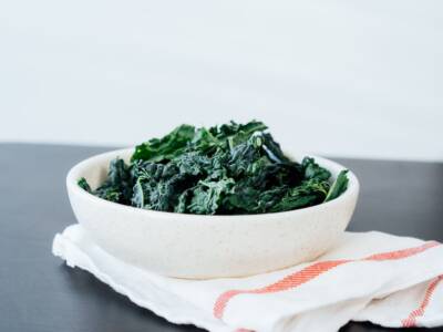 Chips di cavolo nero in friggitrice ad aria