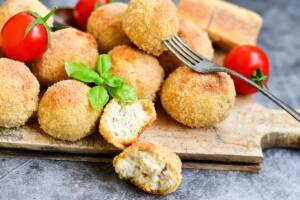 Polpette di tonno in friggitrice ad aria