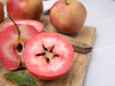 RedLove: le mele dalla polpa rossa diventate virali in pochissimo tempo