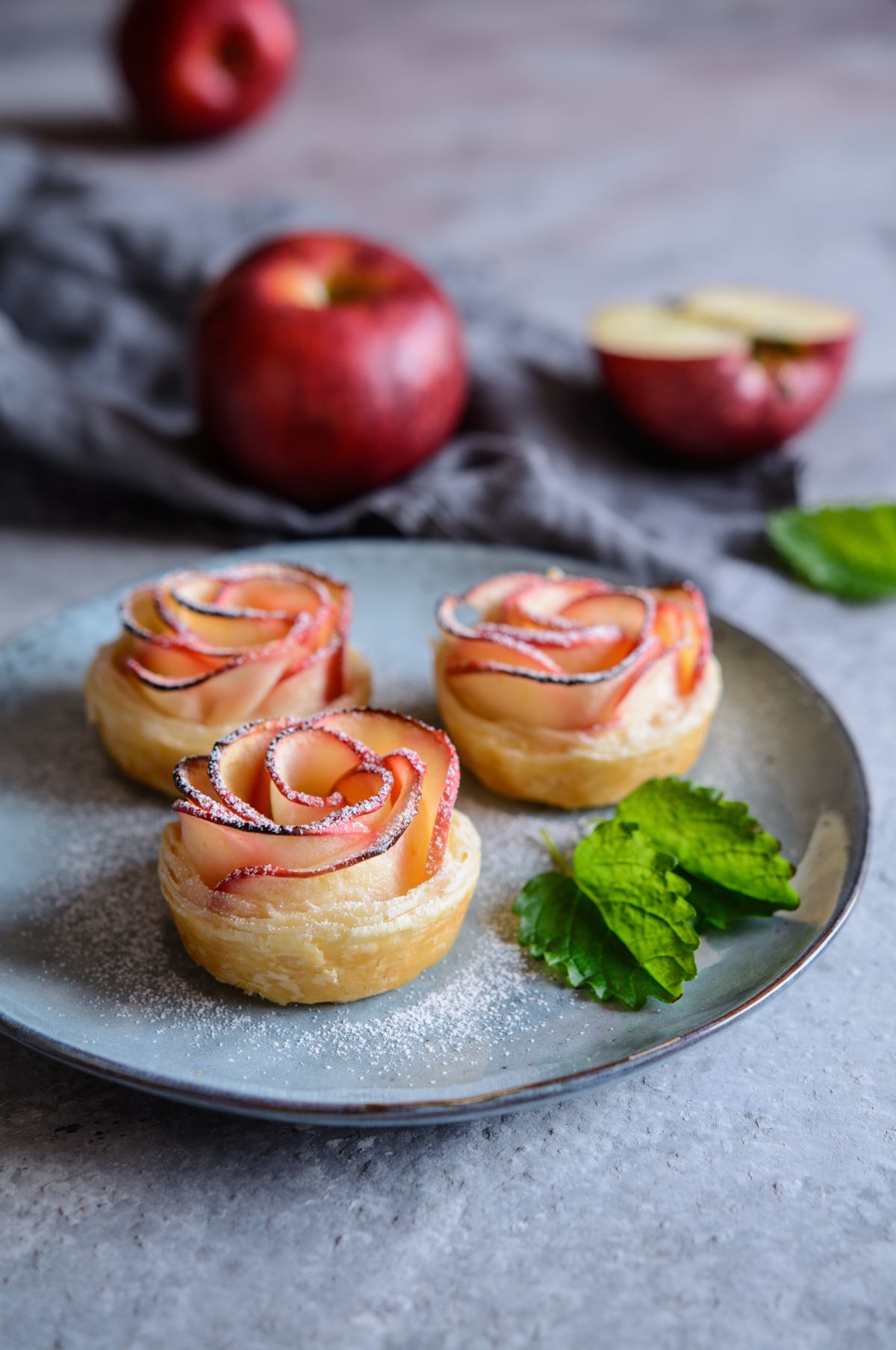 Apple roses