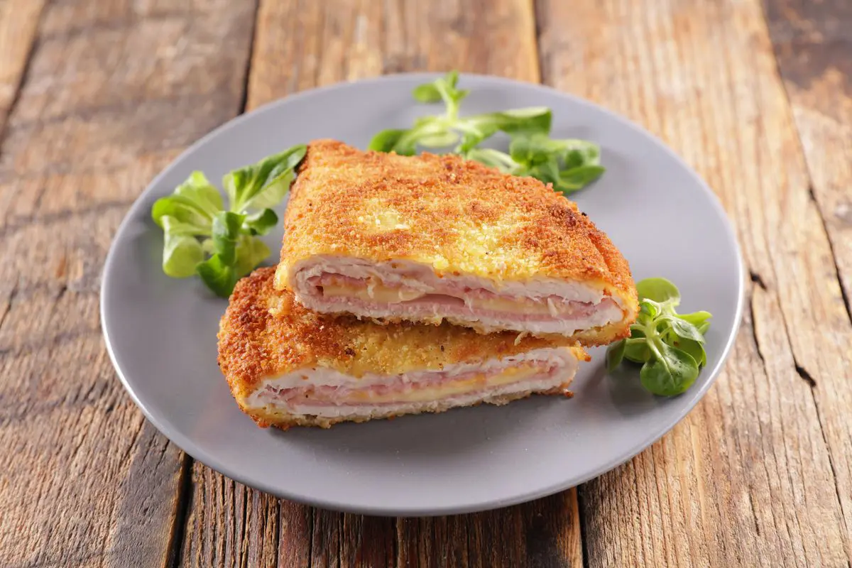 Ricetta Cordon bleu con friggitrice ad aria - La Ricetta di GialloZafferano