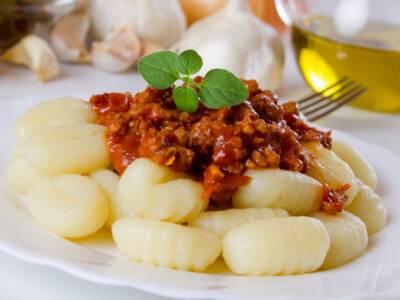 Gnocchi al ragù: una bontà tradizionale