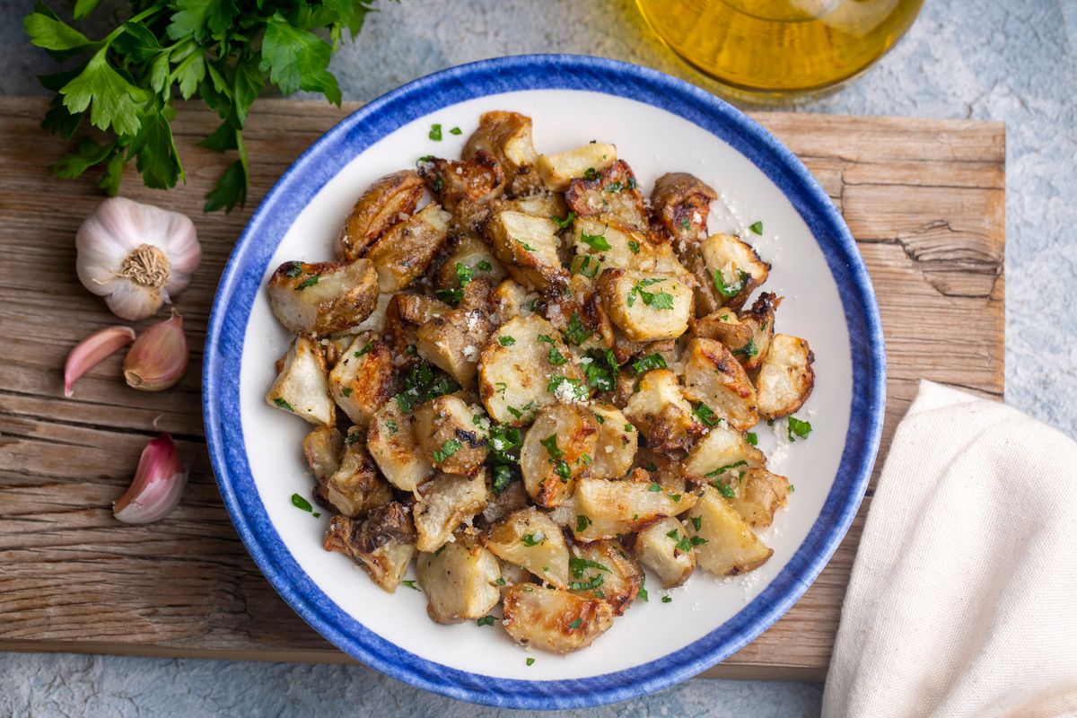 carciofi e patate in friggitrice ad aria
