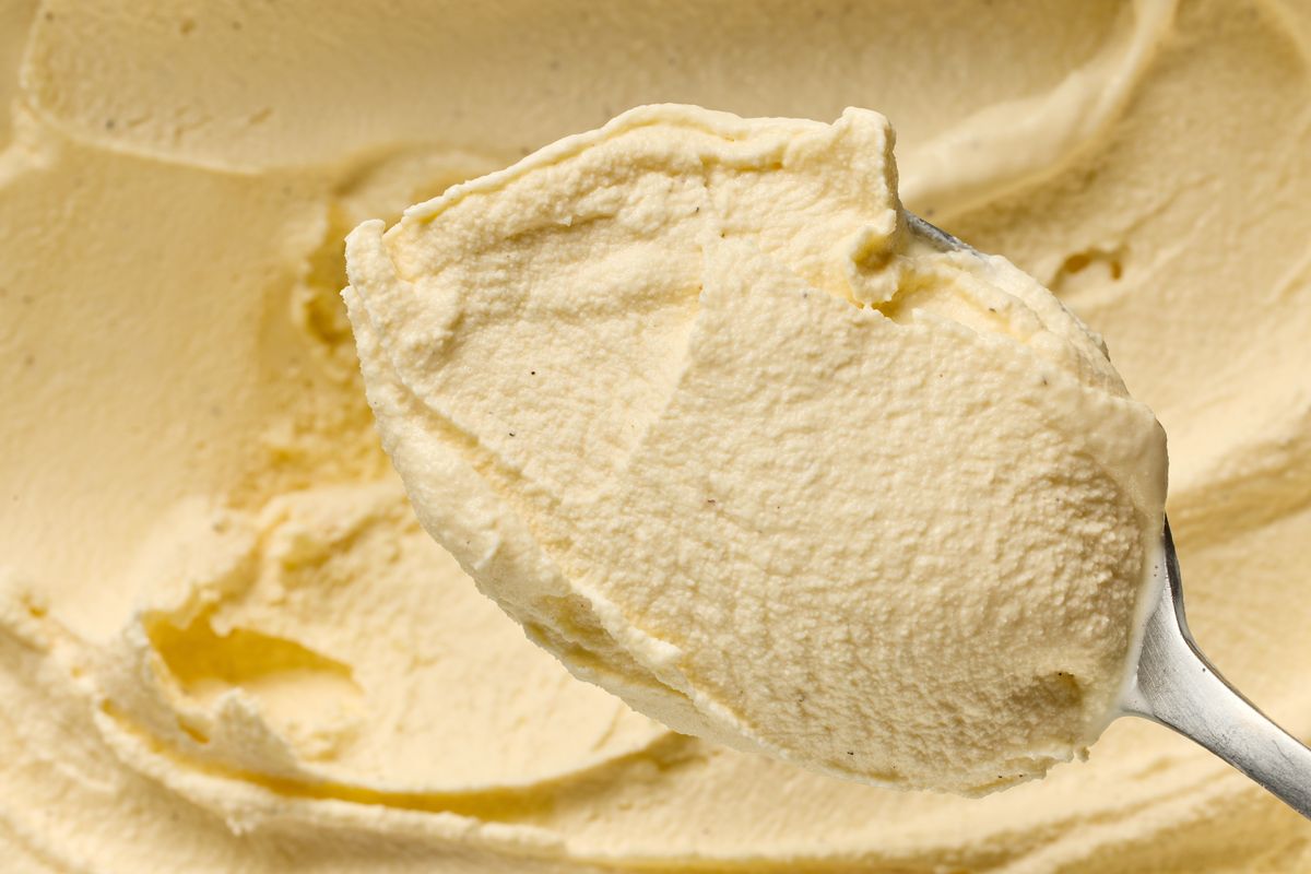 Eggnog ice cream