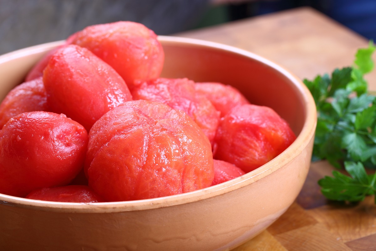 Peeled tomatoes