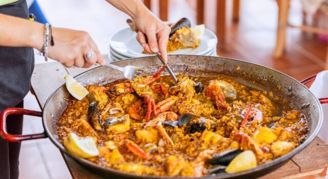 World Paella Day, curiosità e trucchi per preparare a casa il piatto della cucina valenciana