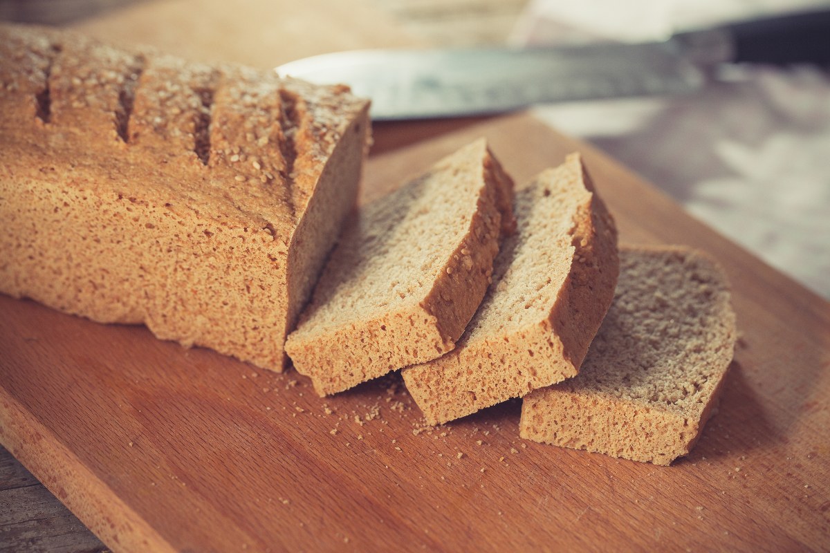 Red lentil bread