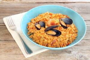 Piatto di cous cous ai frutti di mare