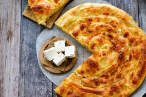 Banitsa bulgara con feta